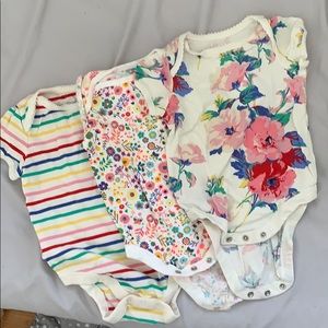 Baby gap onesies